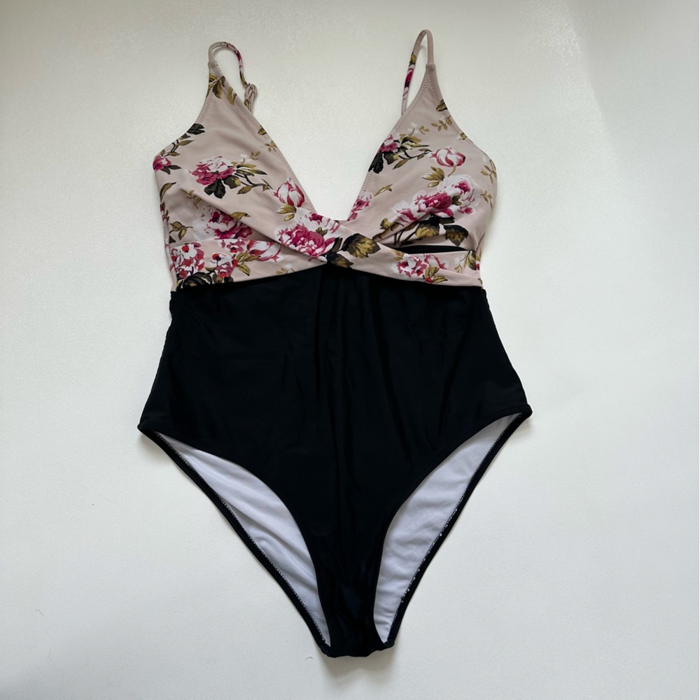 Cupshe One Piece Deep V Neck Floral Print Bathing Suit Women's Size Large